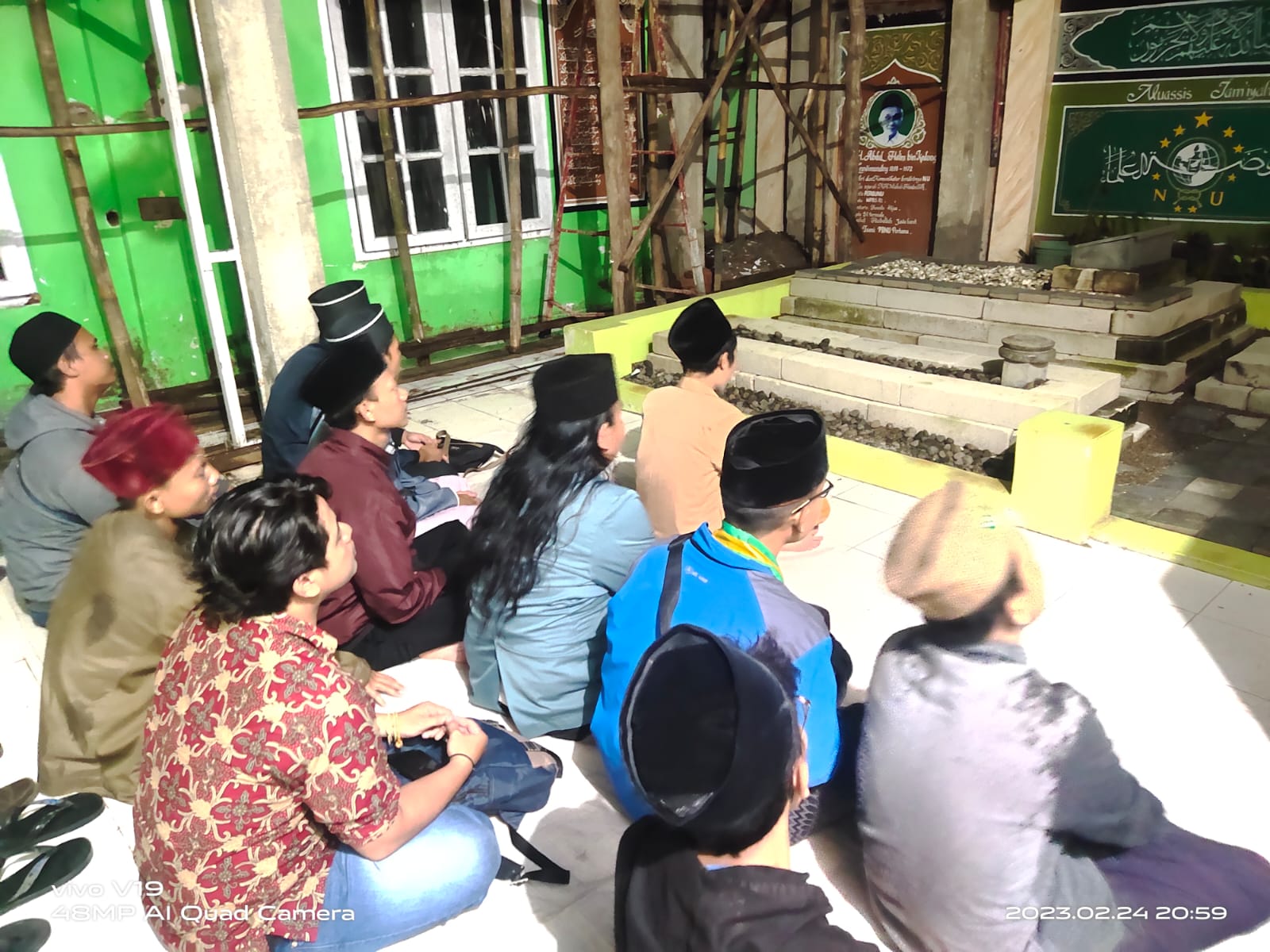 PC IPNU Majalengka Kompak Ziarah ke Maqbaroh KH Abdul Chalim